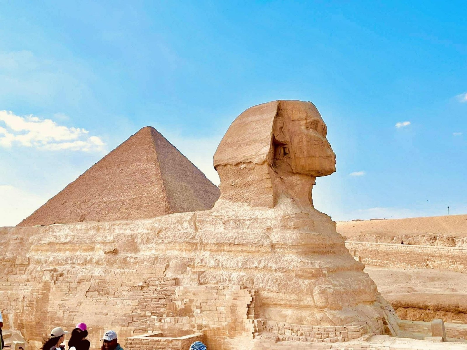 Great Sphinx and Pyramid of Giza Cairo
