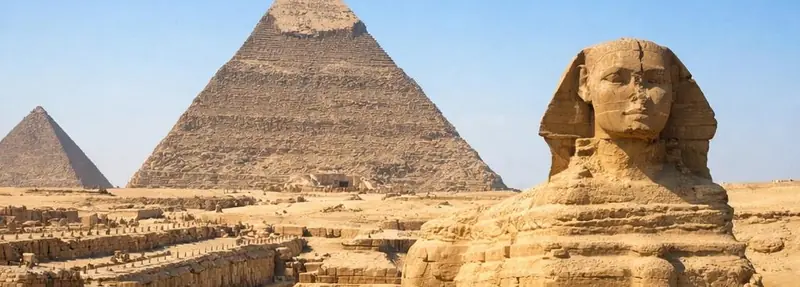 Small-group Cairo day trip from Hurghada to the Pyramids and museum with a licensed Egyptologist