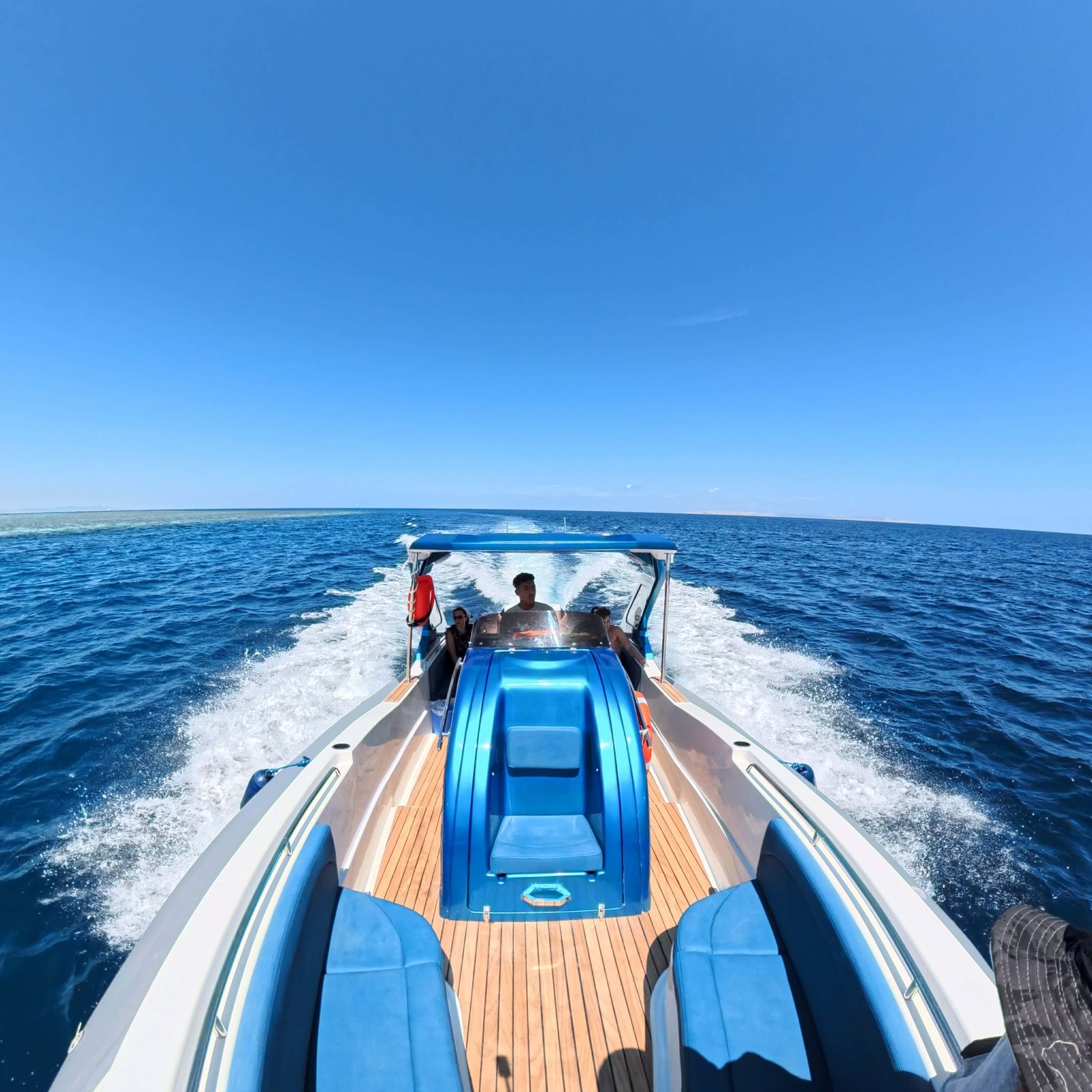 Private speedboat excursion Hurghada – exclusive Red Sea dolphins and reef snorkeling trip
